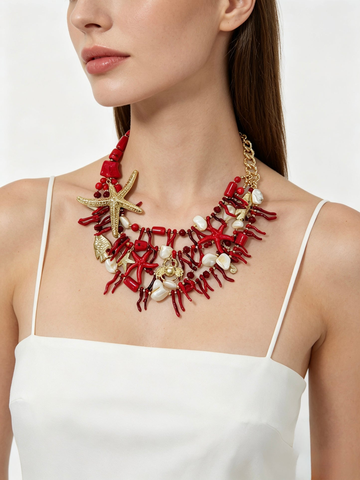 COLLANA IN CORALLO CON CONCHIGLIE
