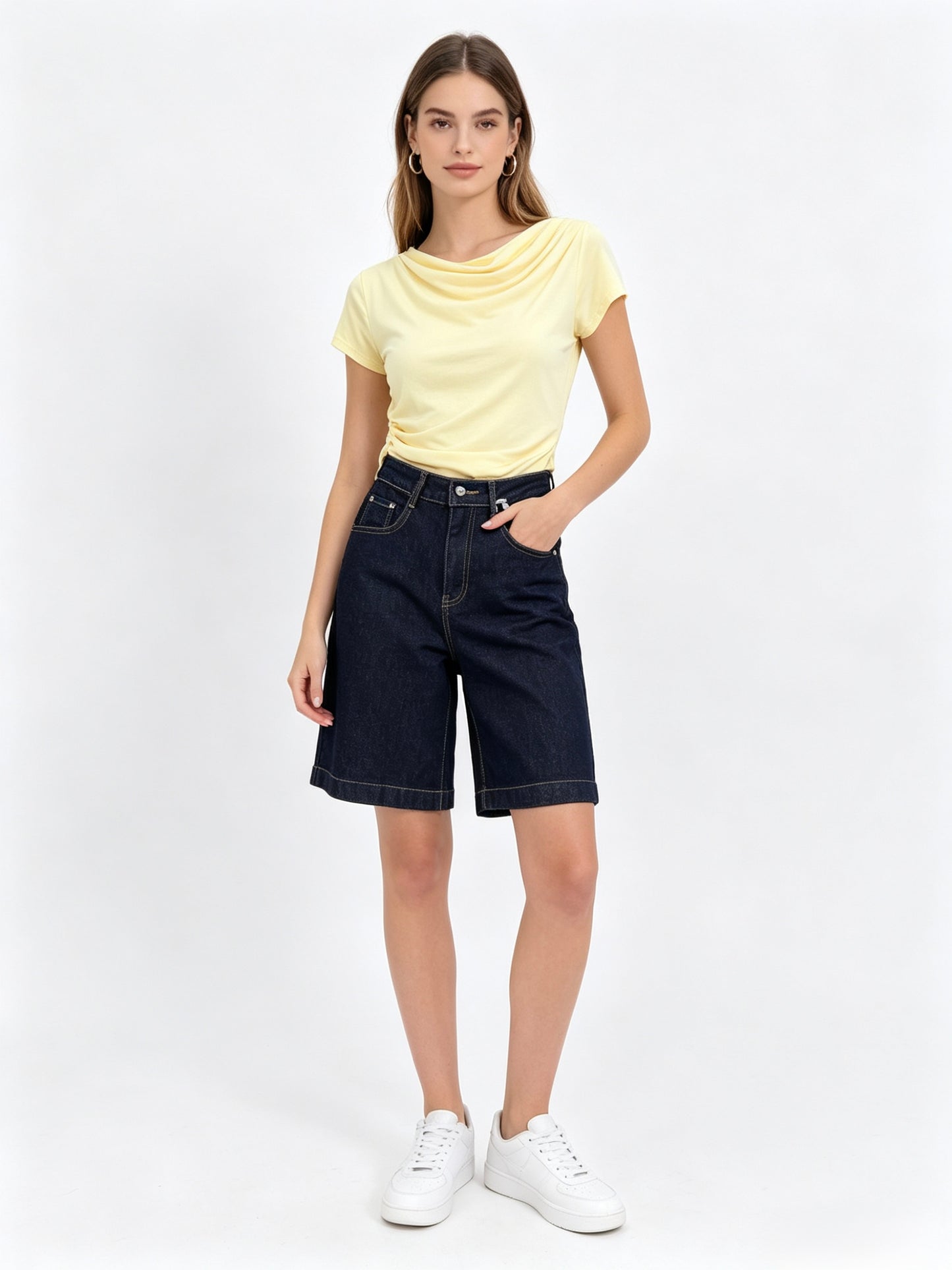 BERMUDA DI JEANS SENZA LAVAGGIO ELASTICIZZATO