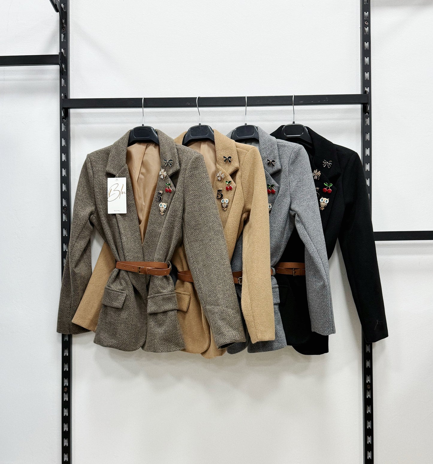 GIACCA CON SPILLE IN PANNO CON CINTURA