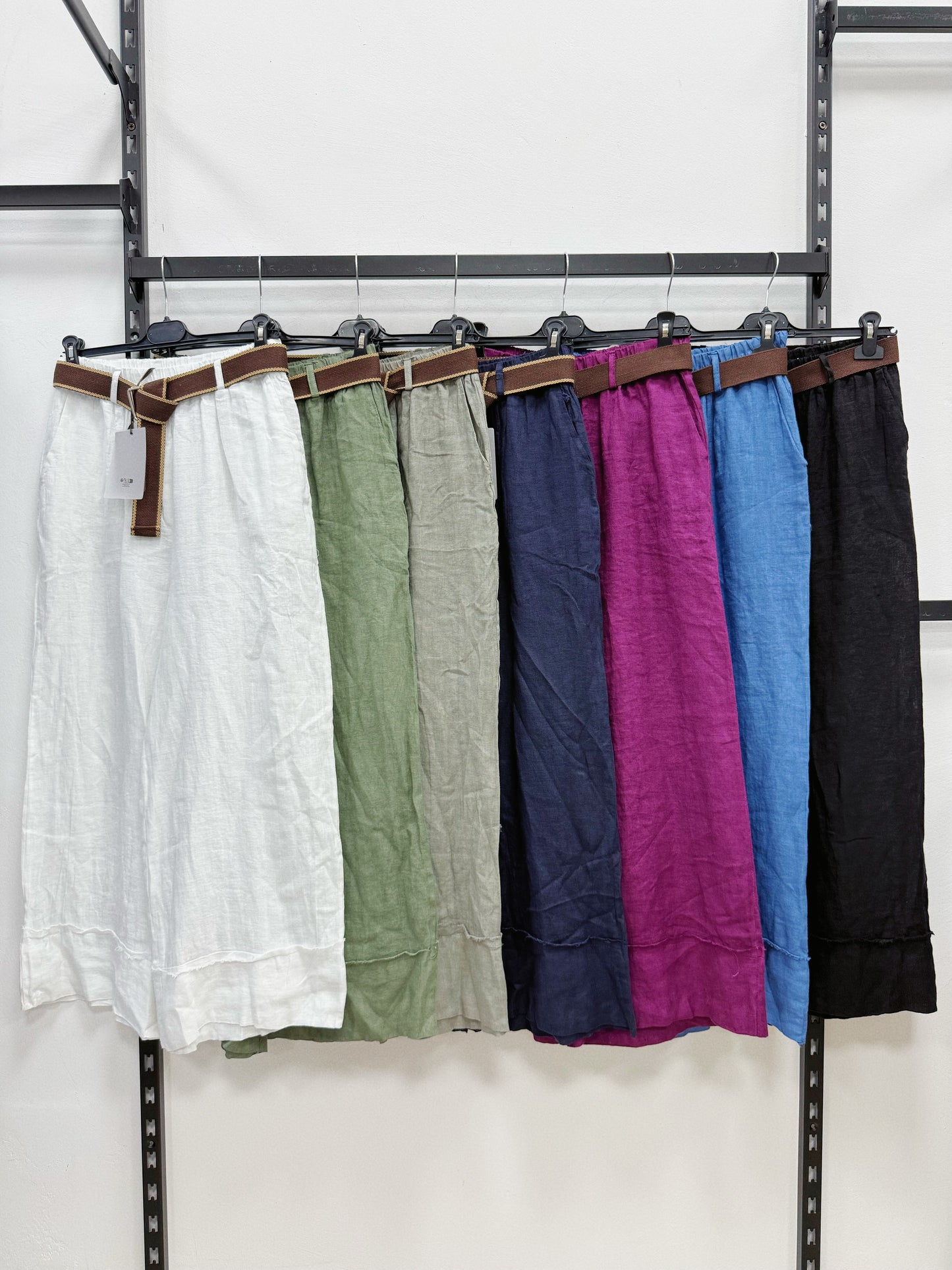 PANTALONE 100% DI LINO CON SVOLTATO CON CINTURA