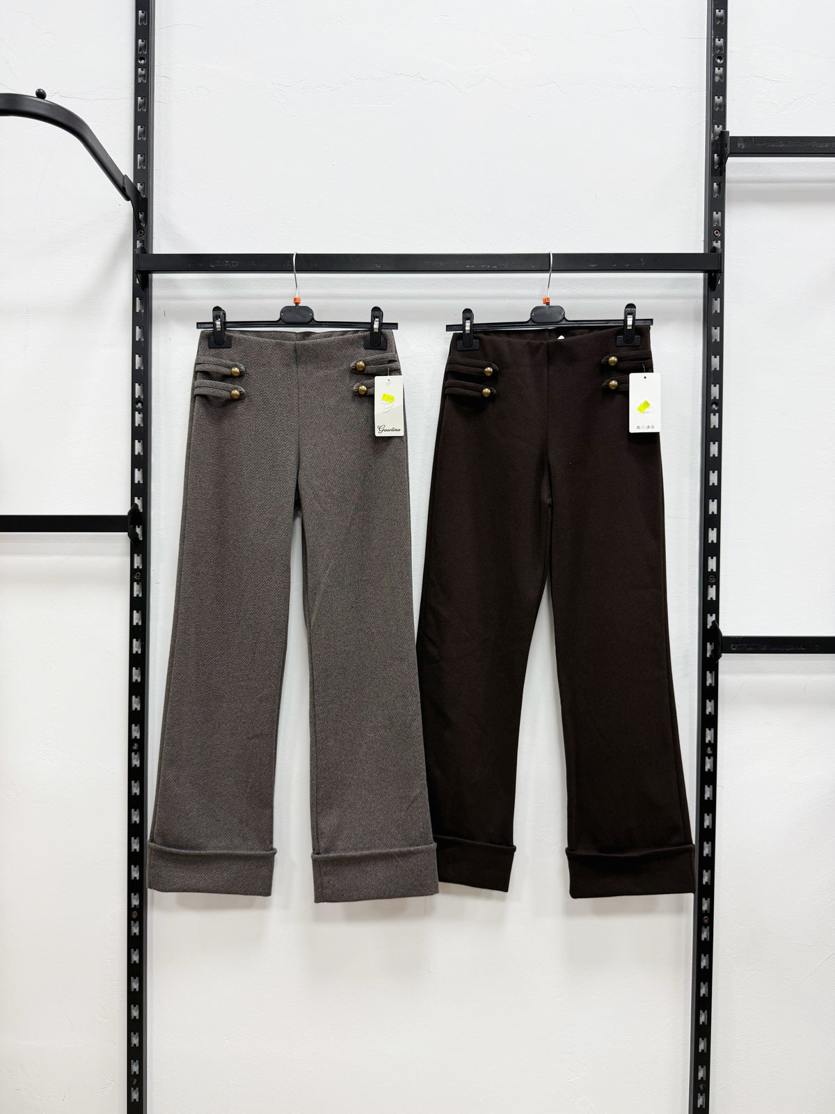 PANTALONE DI PANNO CON SVOLTATO