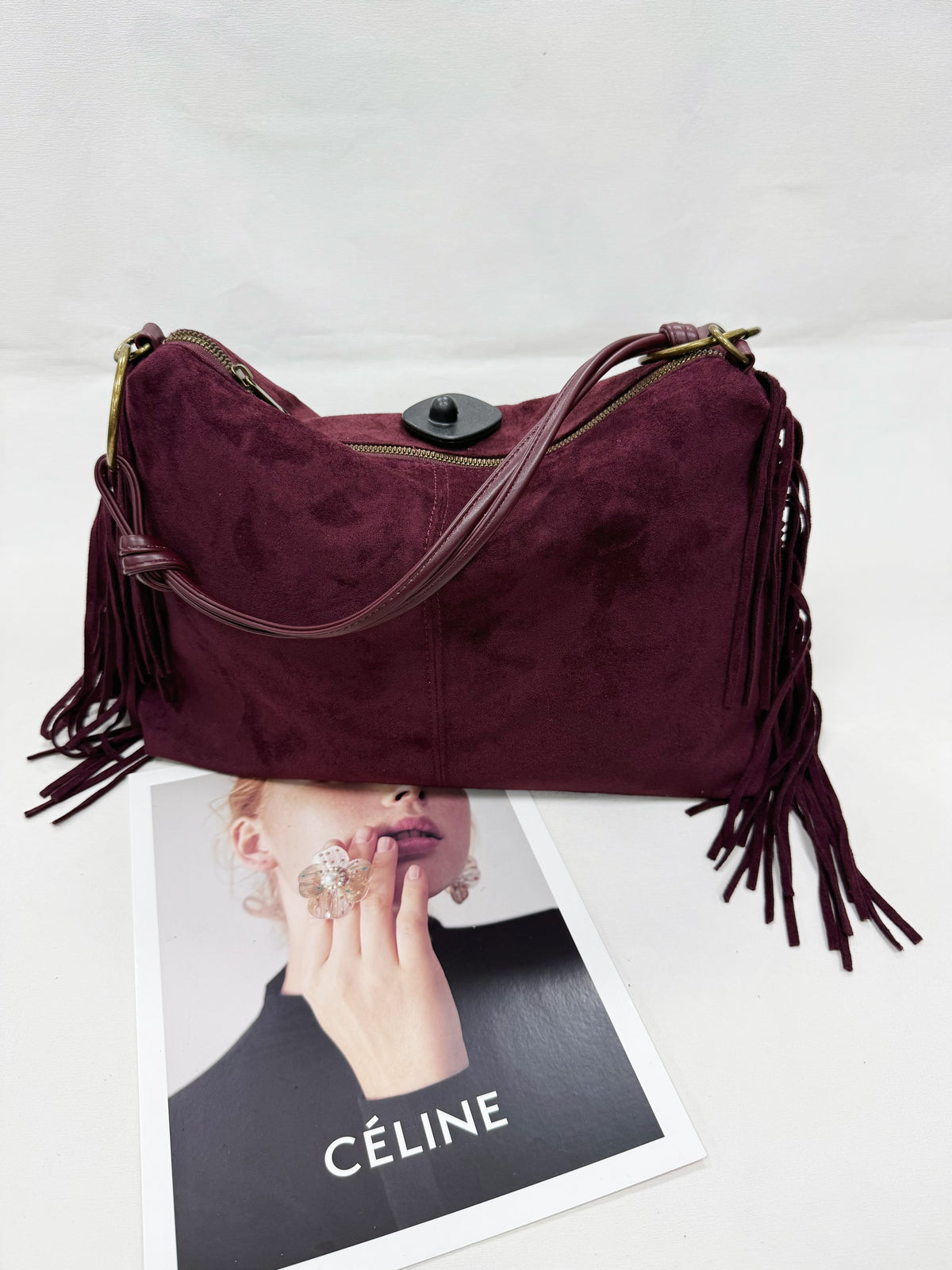 BORSA SCAMOSCIATA CON FRANGE LATERALI