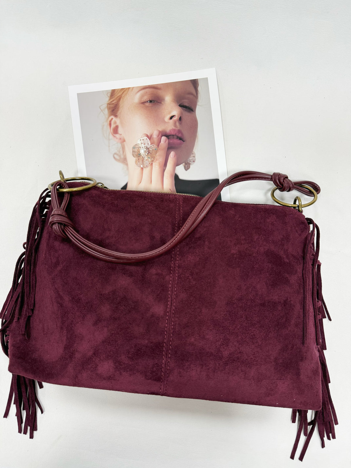 BORSA SCAMOSCIATA CON FRANGE LATERALI